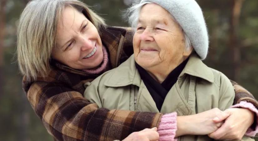 Megmentheti a nyugdíjasok életét ez a pici ingyenes kütyü, de még mindig nem használják elegen