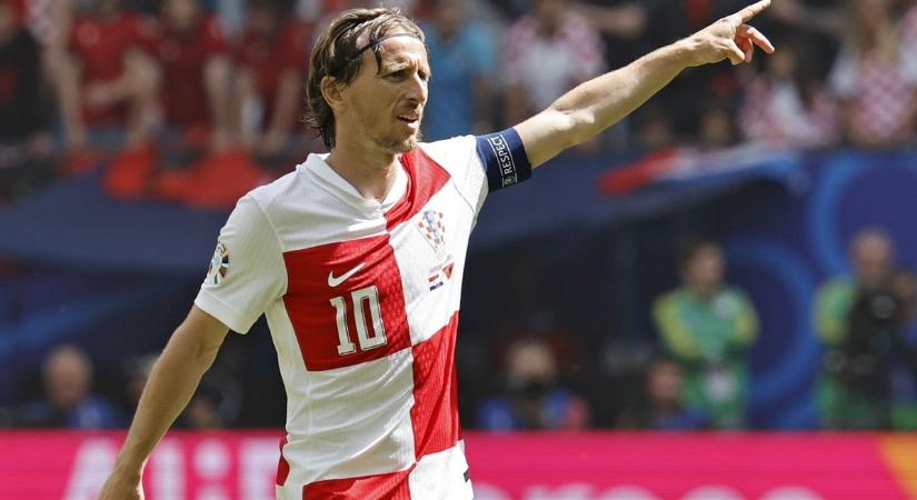 Ez az öngólok Európa-bajnoksága, Luka Modric nem így képzelte a búcsút