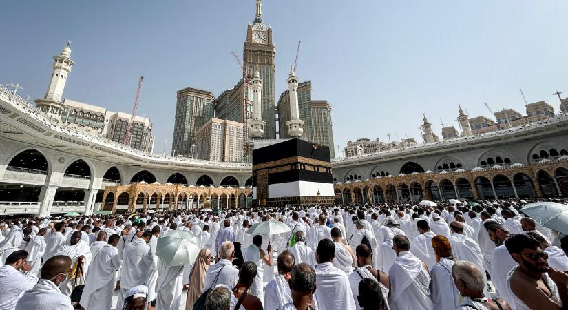 Több százan is meghaltak a hőség miatt a mekkai zarándoklaton