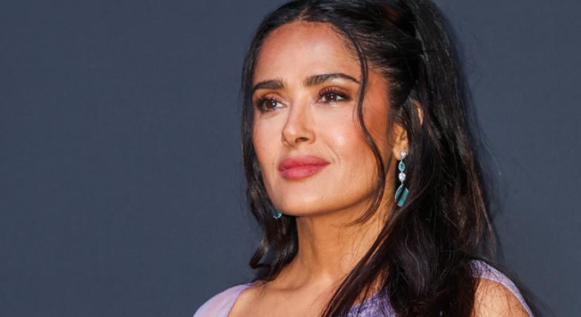 Salma Hayek nem sokat hagyott a képzeletre: ő volt a legszexibb a vörös szőnyegen