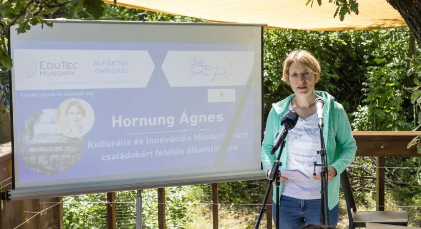 Hornung Ágnes: újabb adminisztrációs könnyítés segíti a kisgyermeket nevelő családokat