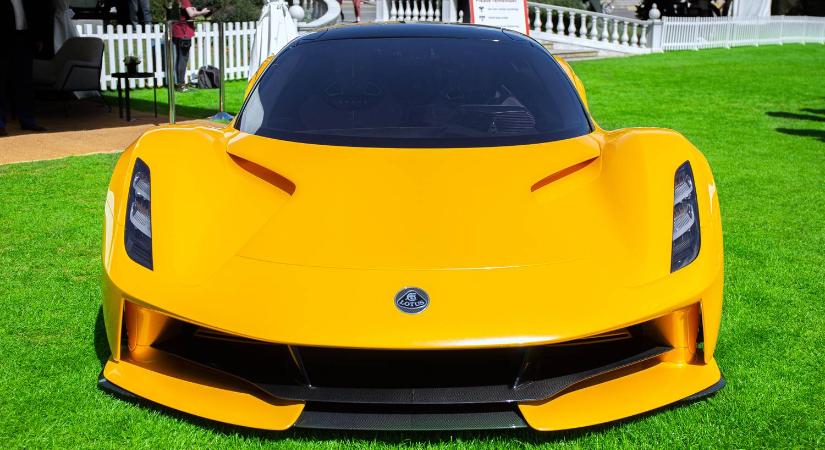 Egymilliárd forintba kerül a Lotus új elektromos hiperautója, amely 9 másodperc alatt gyorsul 300 km/órára