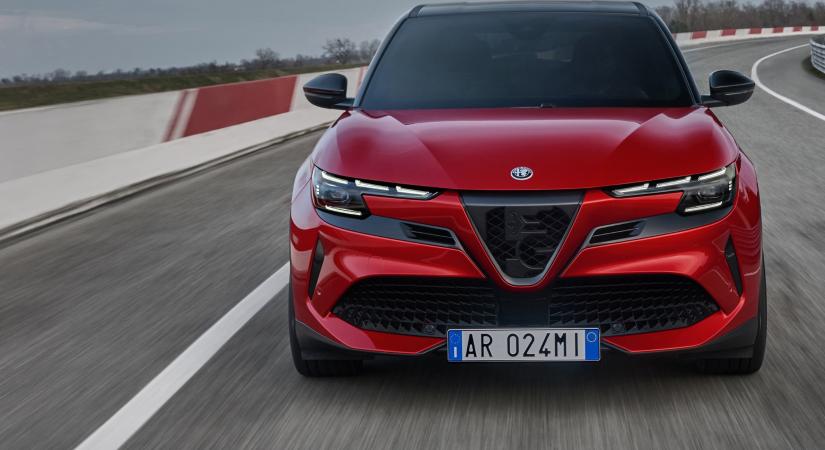 A vártnál is erősebb lett a legújabb Alfa Romeo