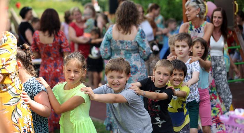 Nézze meg képeinken a Bárczi iskola fesztiválját