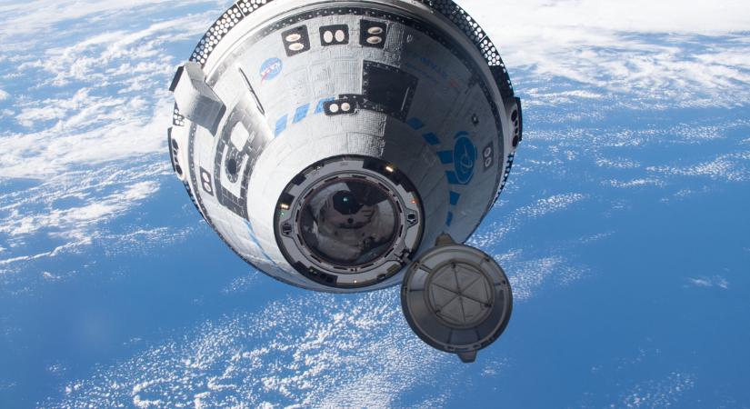 A Nemzetközi Űrállomáson ragad az új amerikai űrhajó?