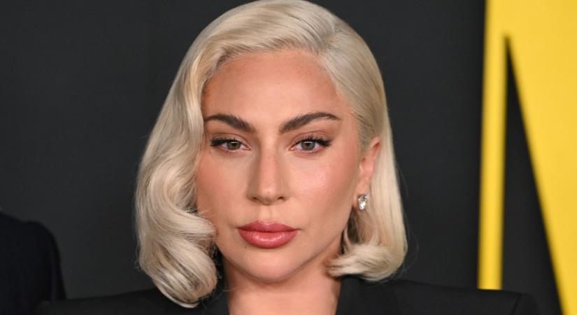 Lady Gaga fejdíszével minimum 3 tévéadás is befogható lenne