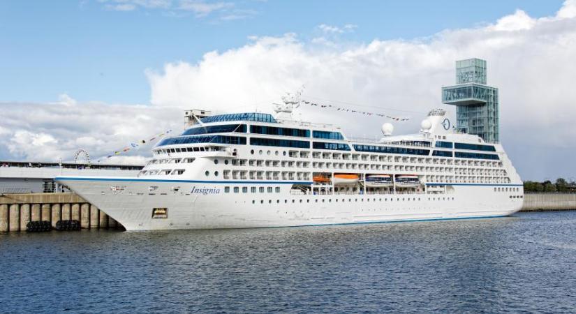 Óceánjáró turistahajó mentett meg 68 menekültet az Atlanti-óceánon