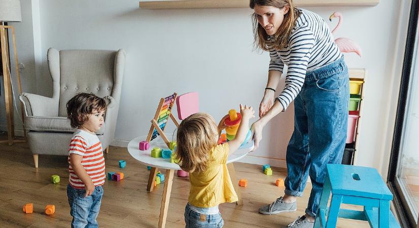 Levett egy adminisztrációs terhet a kormány a családok válláról