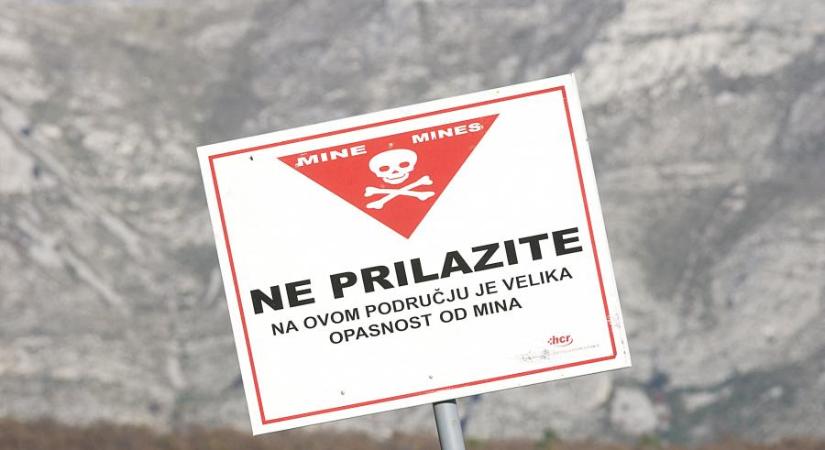 Meghalt az a kilencéves horvát gyerek, akinek a kezében robbant fel aknamezőn talált robbanószerkezet