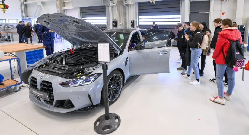 Késés miatt felmondta a BMW 2 milliárd eurós akkugyártási szerződését egy svéd céggel