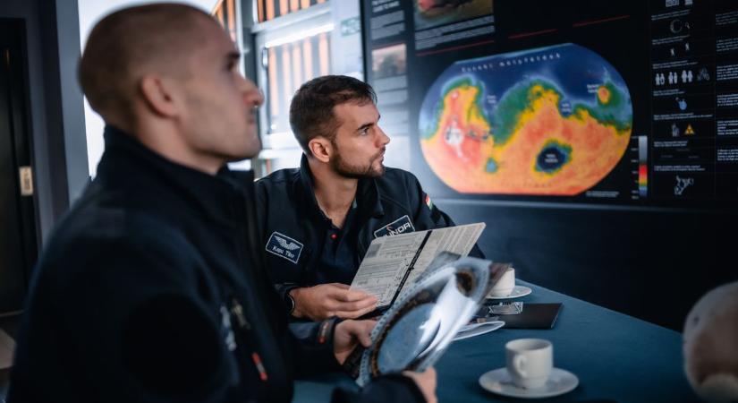 „Bármikor újrakezdenénk!” - exkluzív interjú a magyar űrhajósokkal