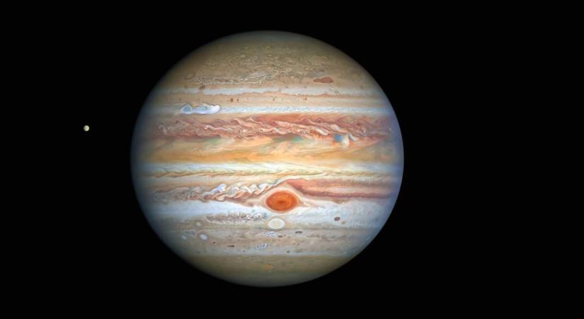A Jupiter jellegzetes nagy Vörös Foltja fiatalabb lehet, mint az Egyesült Államok