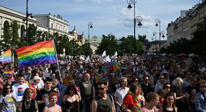 Lengyelországban megerősödik a genderlobbi