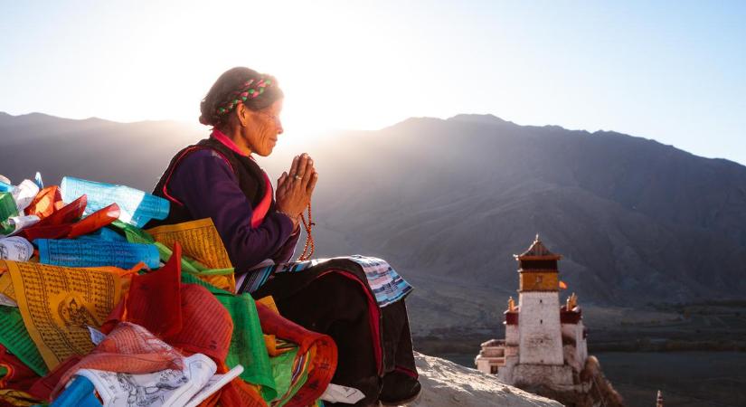 Élj itt és most! 19 értékes lecke a boldogsághoz és harmóniához a tibeti bölcsektől