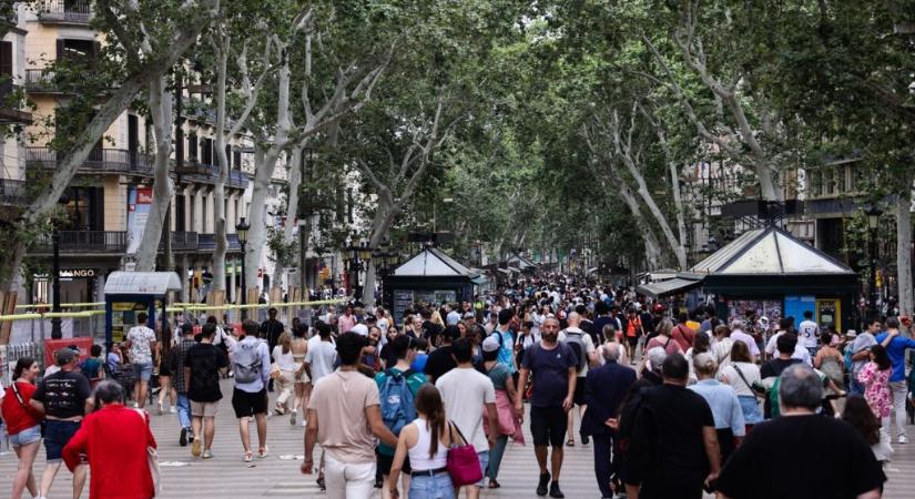 Barcelonában betiltják a turisztikai célú lakáskiadást