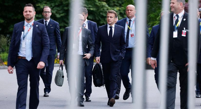 Macron kinyitotta Pandora szelencéjét