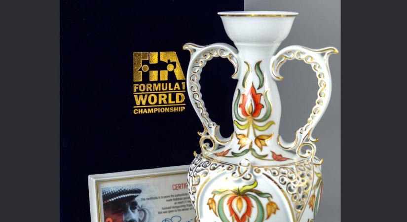 Jónak lenni jó! – Forma-1-es trófeát ajánlott fel a Hollóházi Porcelánmanufaktúra