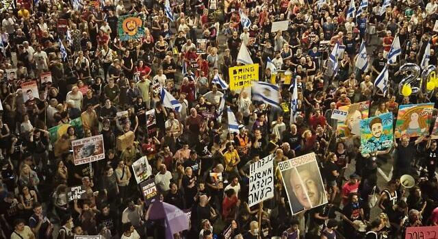 Tömegtüntetések Izraelben: Túszalkut és kormányváltást követeltek