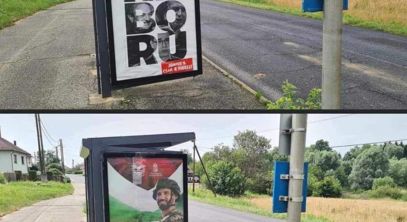 A háborúval riogató Fidesz-plakát helyére a hadsereg toborzós plakátja került a Rogán Antal faluja felé vezető úton