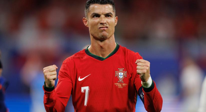 Ronaldo a hasát fogta a nevetéstől, leállt a meccs: Megvolt az Európa Bajnokság legszórakoztatóbb pillanata