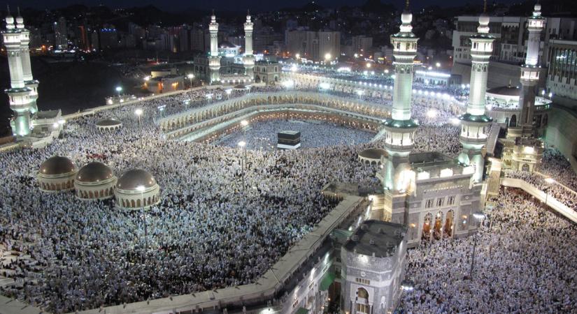 1301 ember halt meg a mekkai zarándoklaton