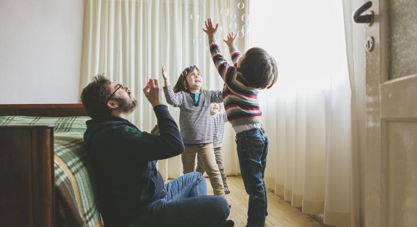 Apa leszel? Íme 10 dolog, amelyet ajándékba kapsz a gyereked mellé