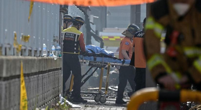 Veszélyes üzem: legalább huszan meghaltak, amikor kigyulladt egy akkumulátorgyár Dél-Koreában