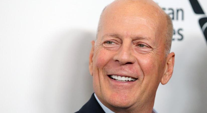 Az egész világ Bruce Willis fotója miatt zokog