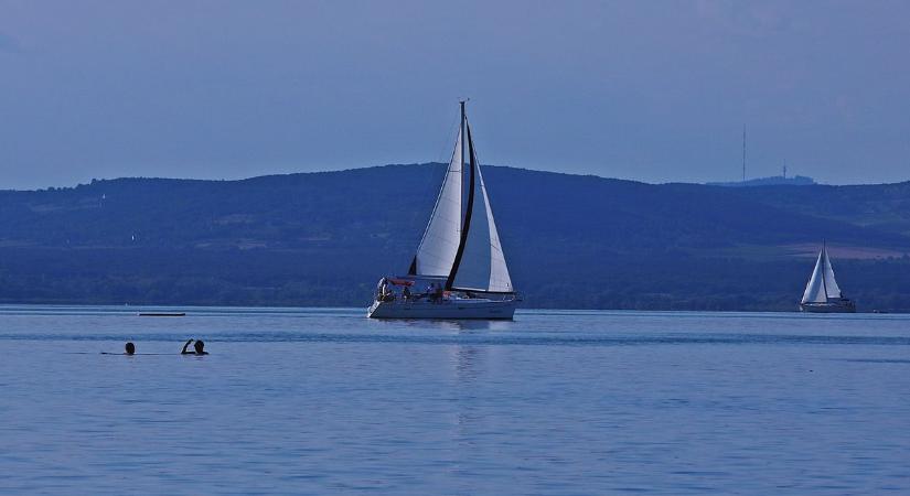 Közvetlen járatokkal is eljuthat a Balatonra