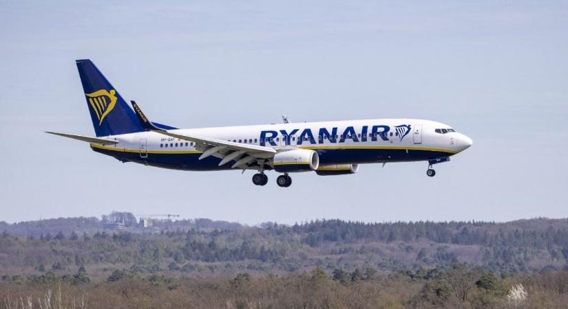 Végzetes repülés a Ryanair járatán: egy nő meghalt a fedélzeten