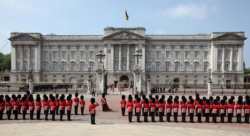 Nagyon nagy a baj: most jött a megrázó hír egyenesen a Buckingham-palotából