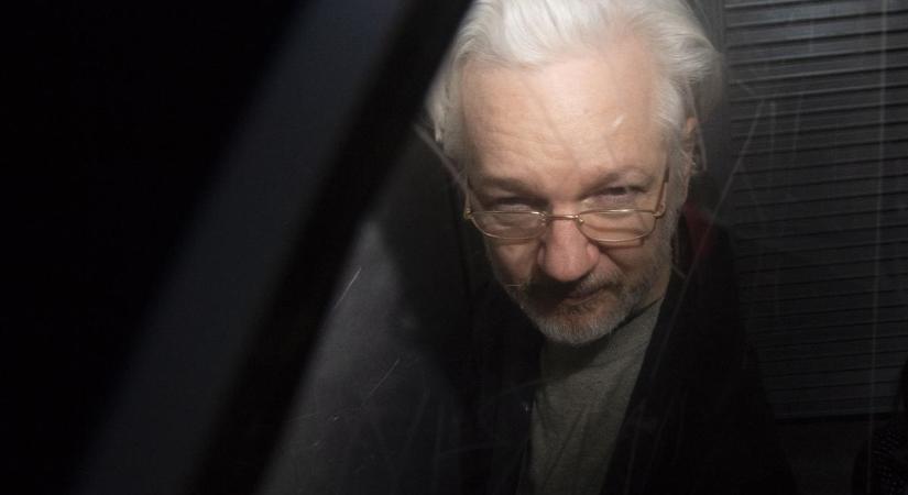 Kiszabadult a WikiLeaks alapítója: Julian Assange vádalkut kötött, szabadon hazatérhet