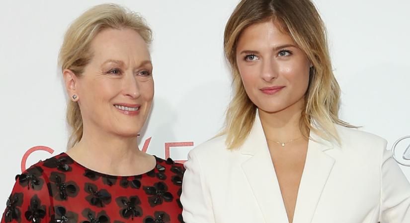 Gyönyörű nőt szeret Meryl Streep lánya: ilyen bájosak együtt