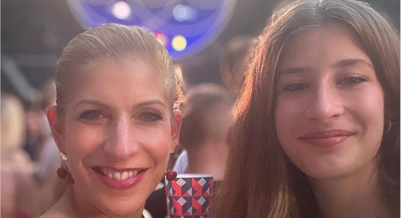 Béres Alexandra tinédzser lányával ment bulizni: Panna tiszta édesanyja