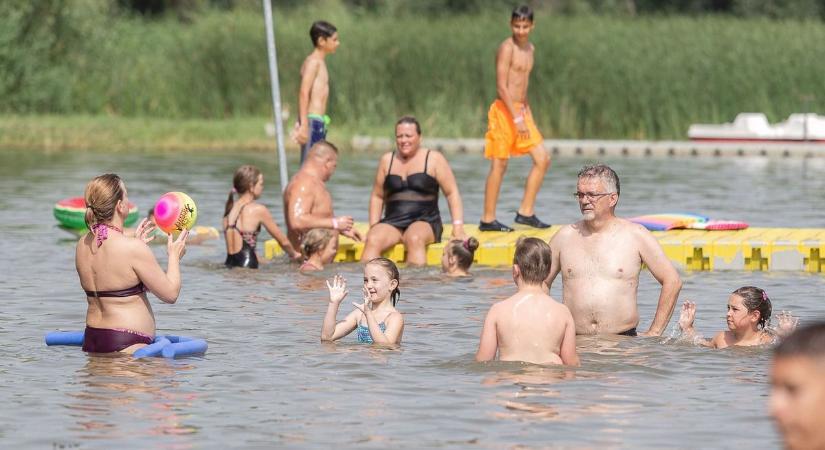 Megfelelő a vízminőség a Tisza-tavi fürdőhelyeken