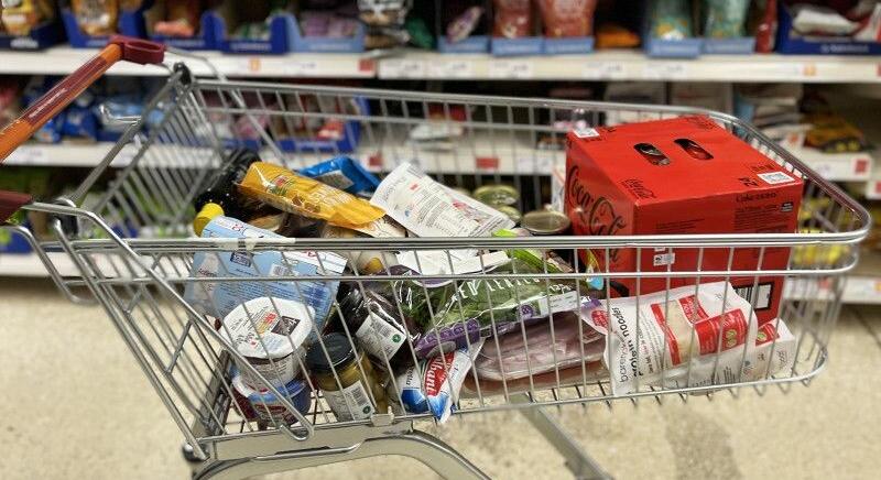 Megszünteti a magyar kormány az élelmiszerek árának hatósági szabályozását