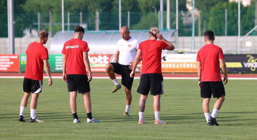 BVLC: hét játékos maradt hírmondónak a bajnokcsapatból – képgaléria az első edzésről!