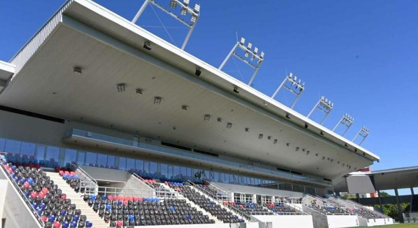 Már elkészült, mégis további milliárdokkal drágult a nyíregyházi stadion