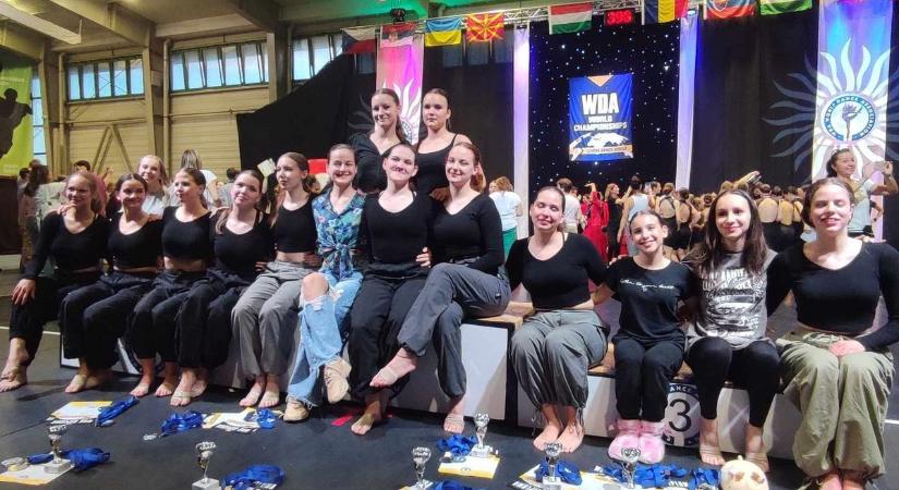 Eredményesen szerepeltek a Vitalitás táncosai a budapesti világbajnokságon