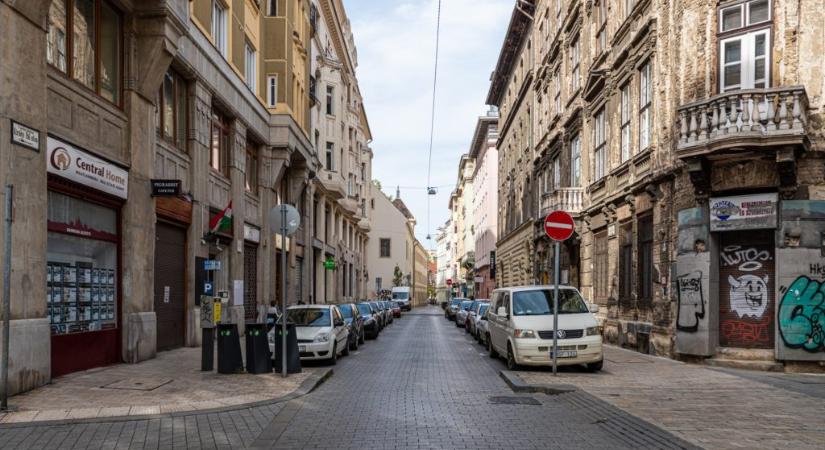Az ingyenes parkolás visszavonásáról szóló törvényjavaslatot nyújtott be az MSZP