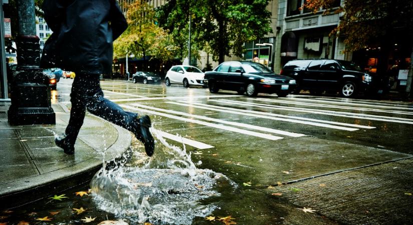 Orvosmeteo: másodfokú viharjelzés az ország középső részén