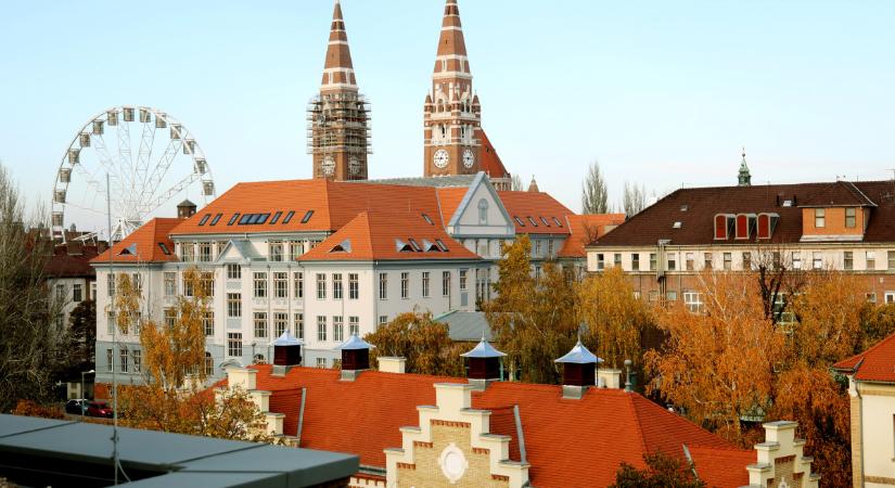 Munkaszüneti napra vonatkozó munkarend lesz érvényben a szegedi klinikákon július elsején