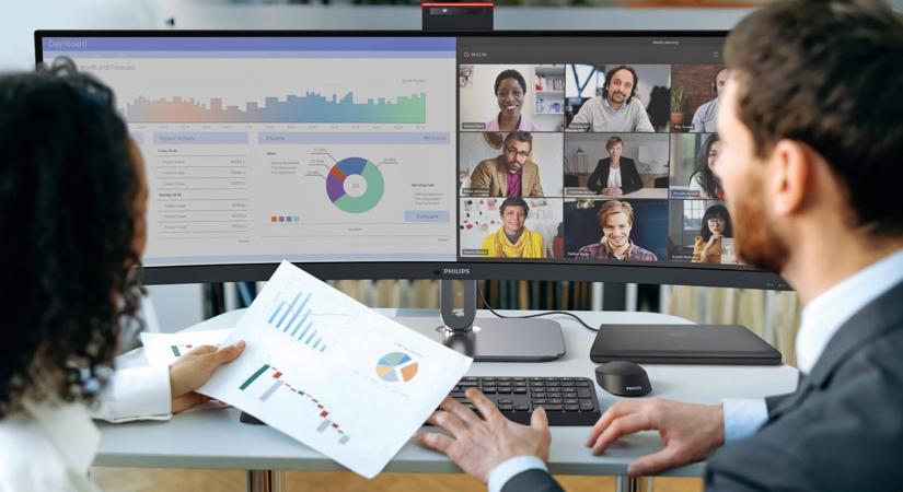 Extrákkal megpakolt óriás monitor érkezett a Philipstől