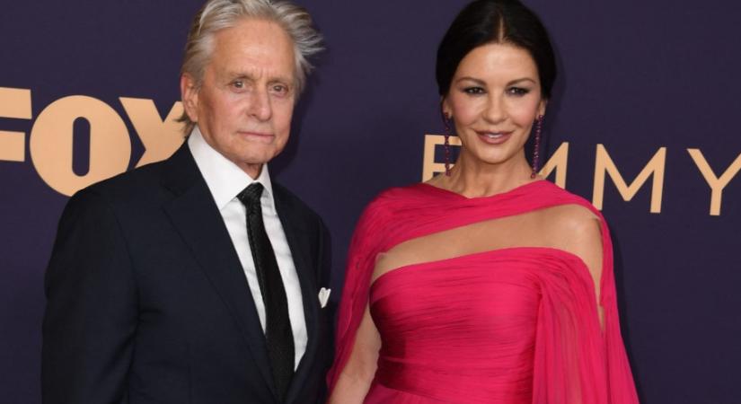 Eladóvá vált Catherine Zeta-Jones és Michael Douglas álomotthona: most te is megnézheted belülről