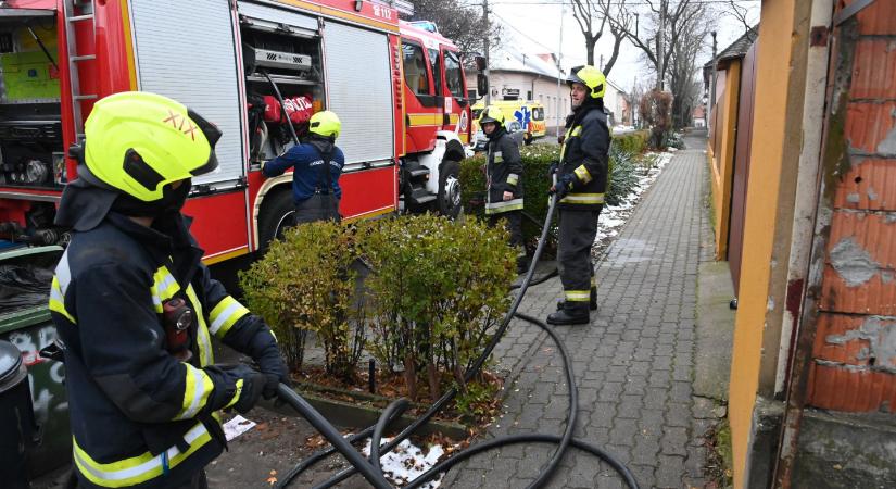 Kiégett egy kabin az orosházi gyógyfürdőben, egy férfit gyanúsítanak gyújtogatással