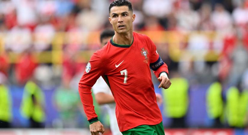 Felforgatott kerettel, de Cristiano Ronaldóval kezd Portugália