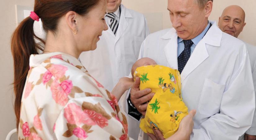 Oroszország betiltaná a tudatos gyerektelenség népszerűsítését