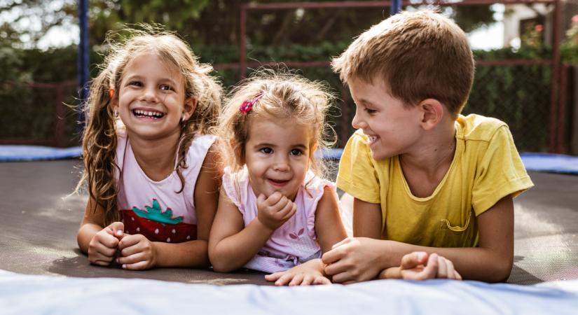 Sokkoló betegség les 2024-ben rengeteg magyar gyerekre: ezek a tünetei, jobb komolyan venni őket