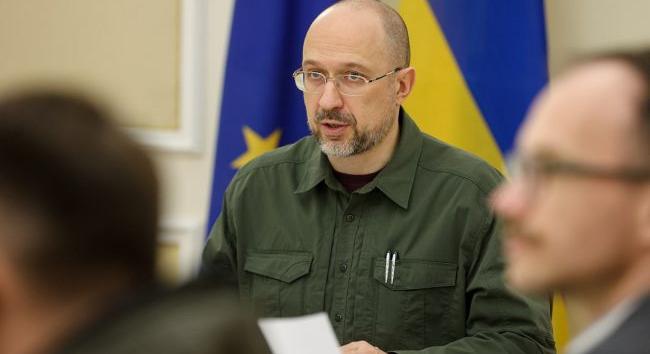 Zelenszkij bírálata után Smihal kiküldte a minisztereit a fronttérségekbe