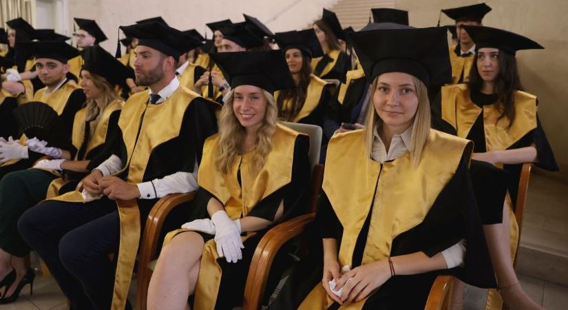 Átvehették diplomáikat a Miskolci Egyetemisták - fotókkal, videóval